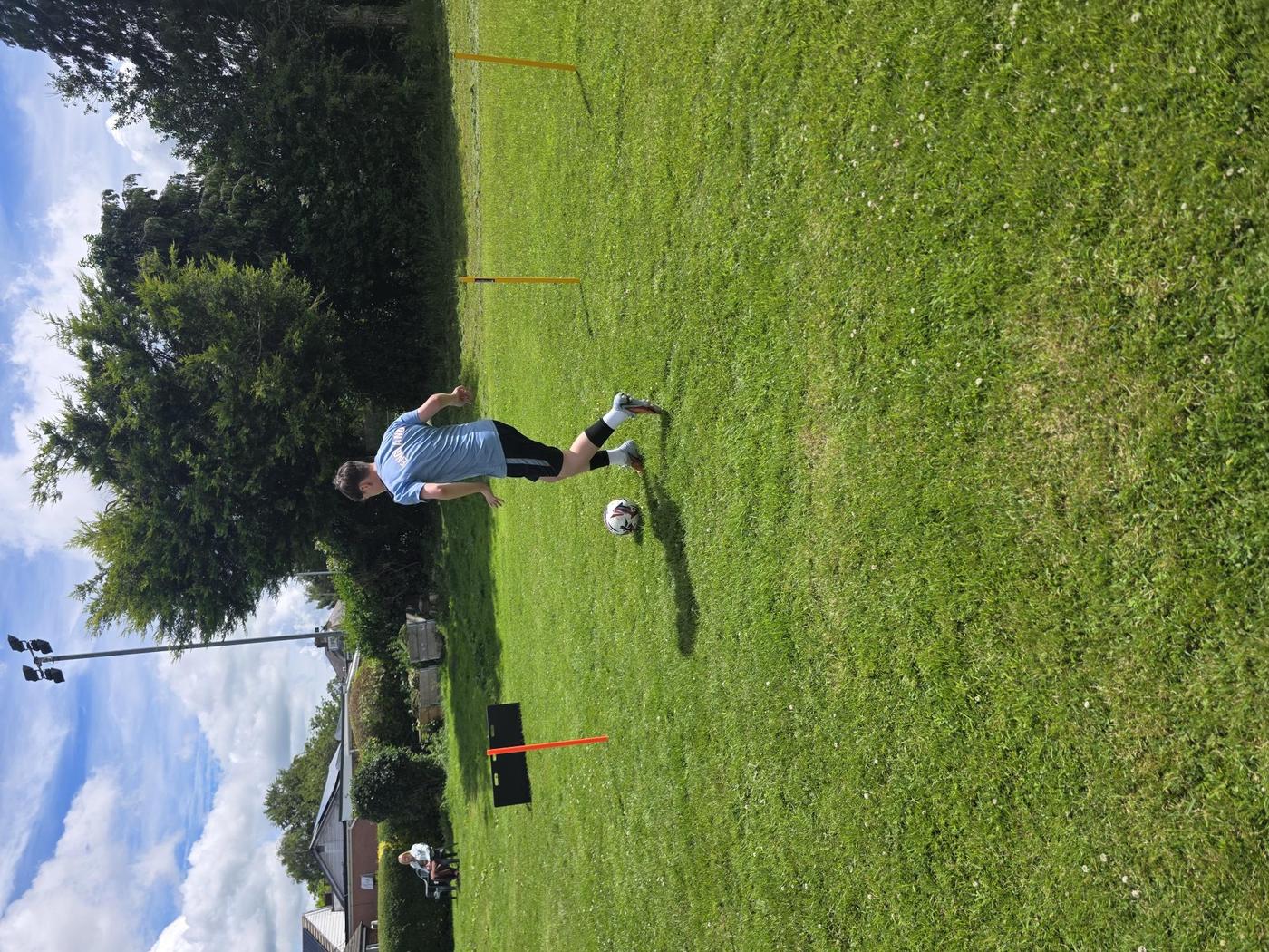 Small-sided game instructing